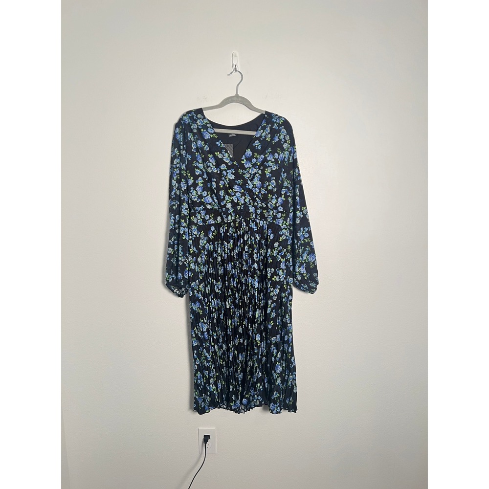 NWT City Chic Blue & Black Floral Finley Pleat Midi Dress 16 Boho Dark Romance
